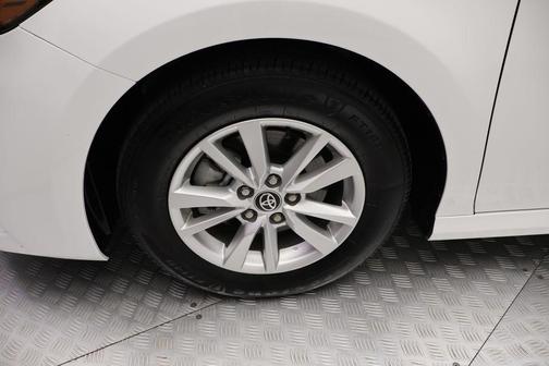 Ice Cap 2025 Toyota Camry LE