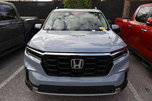 2024 Honda Pilot Touring 8-Passenger