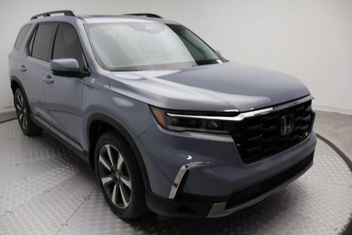 2024 Honda Pilot Touring 8-Passenger