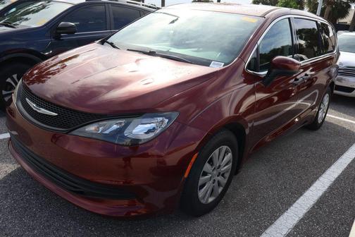 Velvet Red Pearlcoat 2018 Chrysler Pacifica L