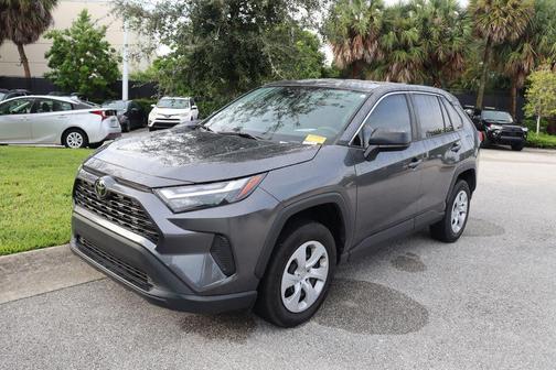 2024 Toyota RAV4 LE