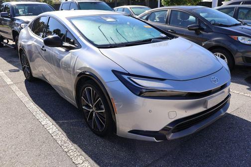 2024 Toyota Prius XLE