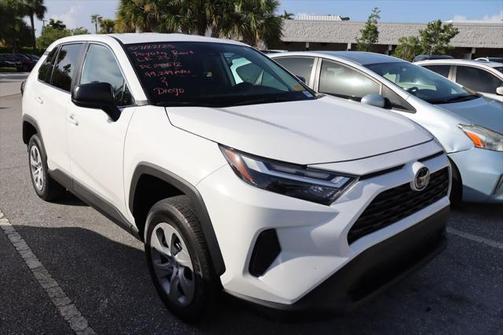 2023 Toyota RAV4 LE