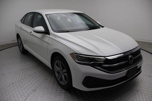 White Pearl 2022 Volkswagen Jetta 1.5T SE