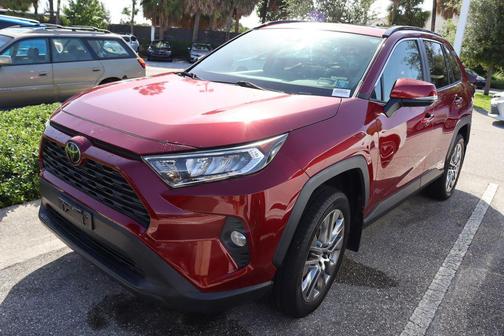 2019 Toyota RAV4 XLE Premium