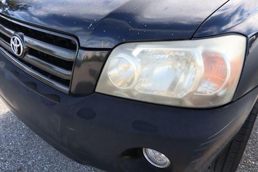 2005 Toyota Highlander Base