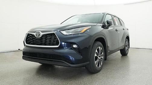 2026 Toyota Highlander Hybrid XLE