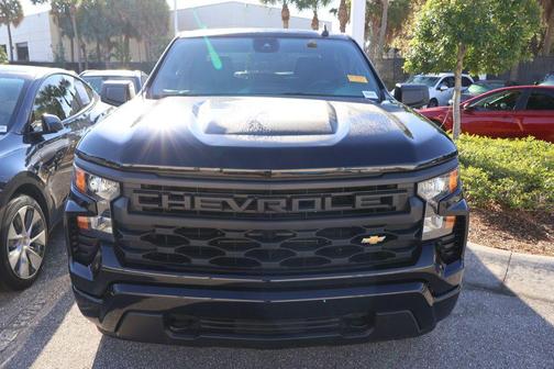 2024 Chevrolet Silverado 1500 Custom
