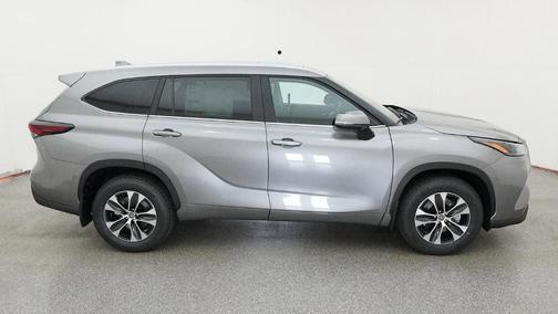 Heavy Metal 2026 Toyota Highlander XLE