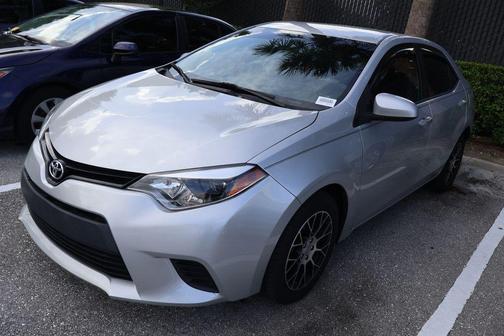 Classic Silver Metallic 2014 Toyota Corolla LE