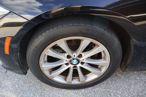 Jet Black 2016 BMW 320 i