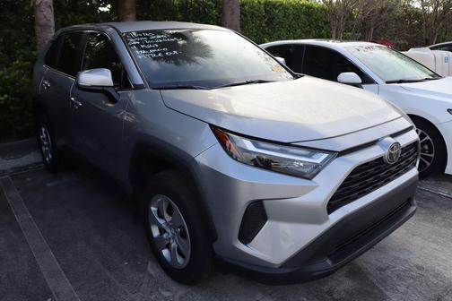 2024 Toyota RAV4 LE