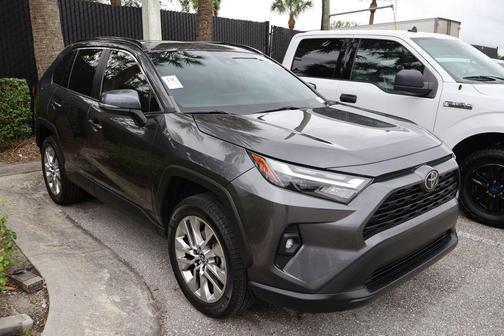 2023 Toyota RAV4 XLE Premium