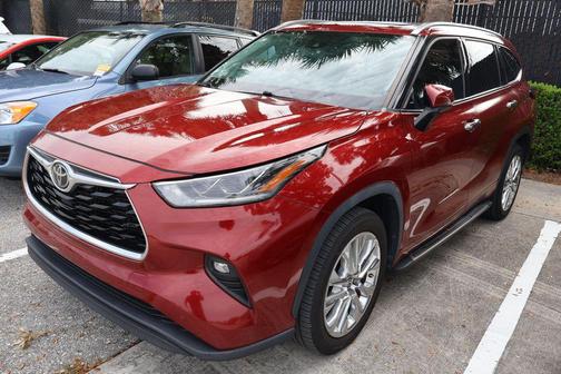 Ruby Flare Pearl 2023 Toyota Highlander Limited