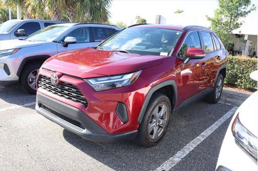 2022 Toyota RAV4 XLE
