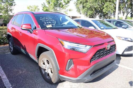 2022 Toyota RAV4 XLE