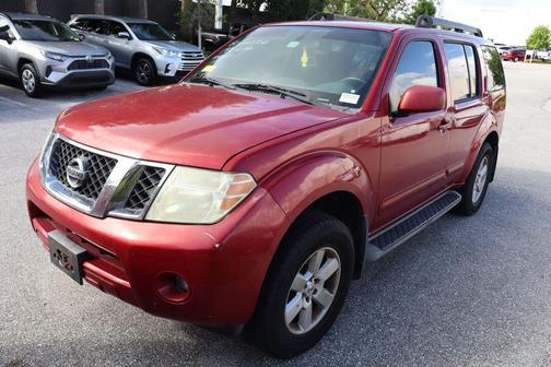 2011 Nissan Pathfinder SV