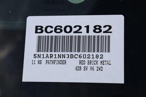 2011 Nissan Pathfinder SV