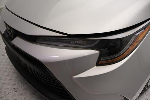 Classic Silver Metallic 2024 Toyota Corolla LE