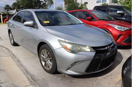 2017 Toyota Camry SE