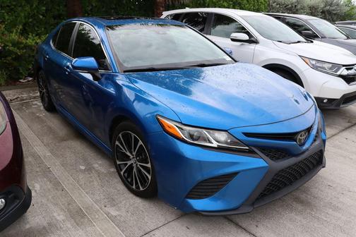2018 Toyota Camry SE