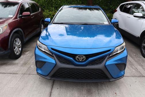 2018 Toyota Camry SE