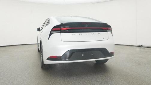 2025 Toyota Prius XLE