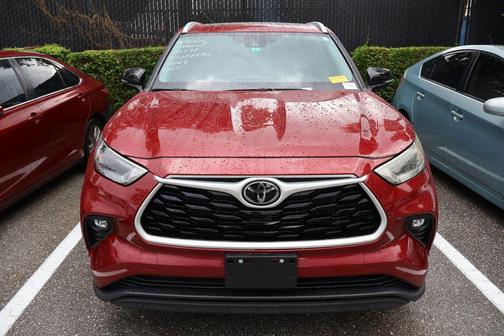 Ruby Flare Pearl 2024 Toyota Highlander XLE