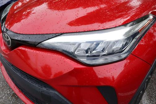 2021 Toyota C-HR XLE