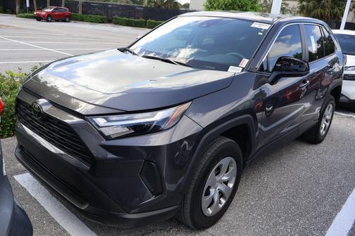 2023 Toyota RAV4 LE