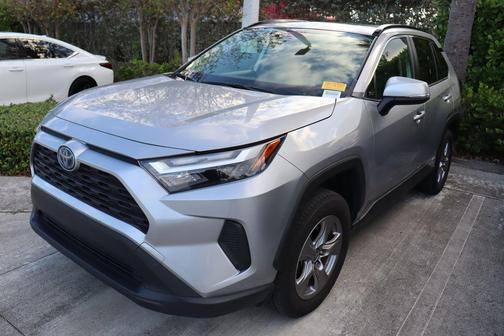 2024 Toyota RAV4 Hybrid XLE