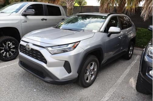 2022 Toyota RAV4 XLE