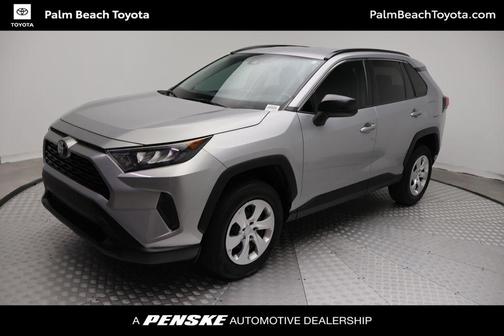 Silver Sky Metallic 2019 Toyota RAV4 LE