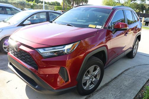 2023 Toyota RAV4 XLE