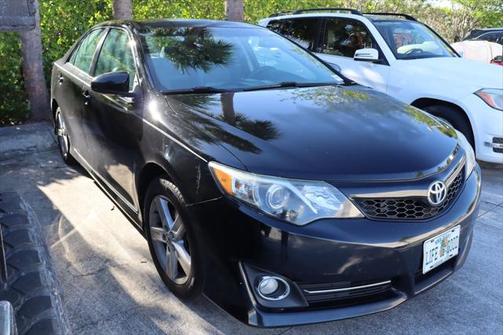 2014 Toyota Camry SE