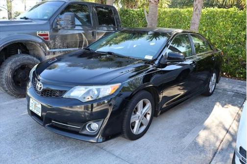 2014 Toyota Camry SE