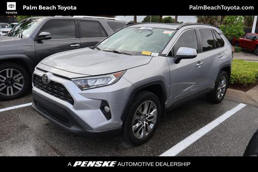 Silver Sky Metallic 2020 Toyota RAV4 XLE Premium