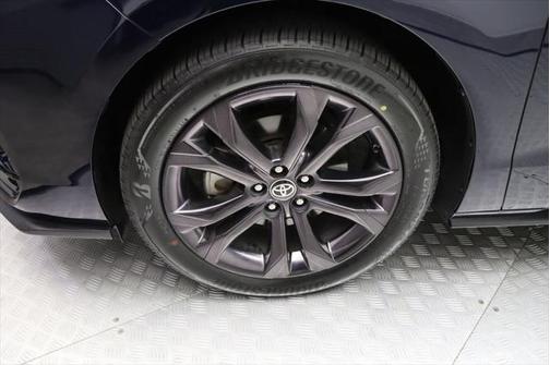 2022 Toyota Sienna XSE 7 Passenger