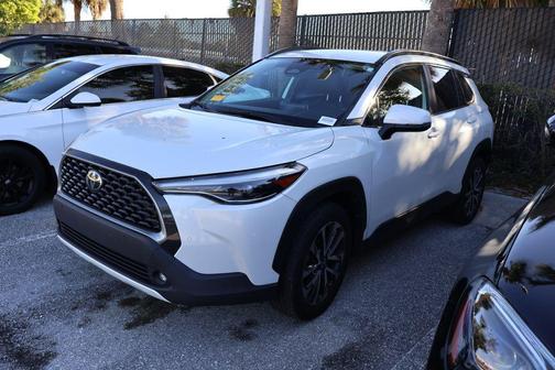 2023 Toyota Corolla Cross XLE