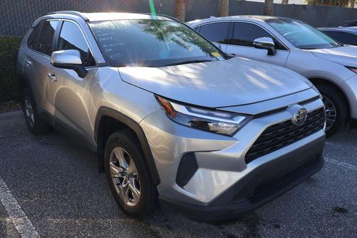2025 Toyota RAV4 XLE