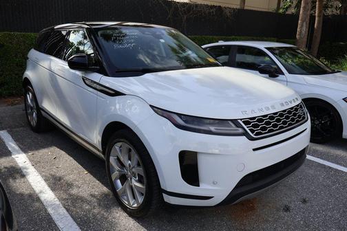 White 2023 Land Rover Range Rover Evoque SE