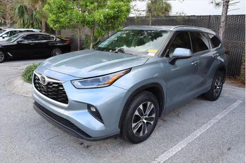 2021 Toyota Highlander XLE