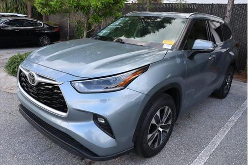 2021 Toyota Highlander XLE