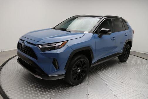 2022 Toyota RAV4 Hybrid SE