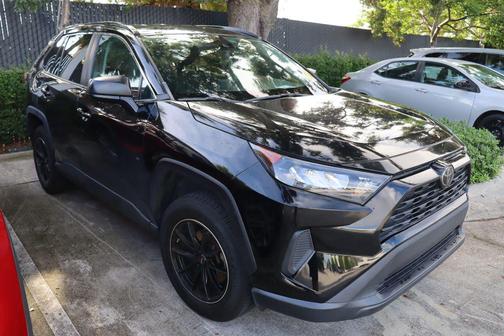 2019 Toyota RAV4 LE