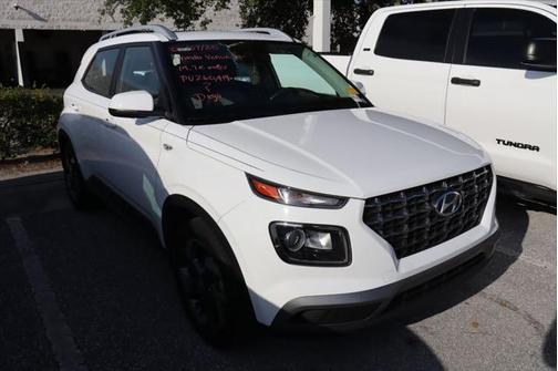 2023 Hyundai VENUE SEL
