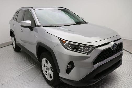 2020 Toyota RAV4 Hybrid XLE