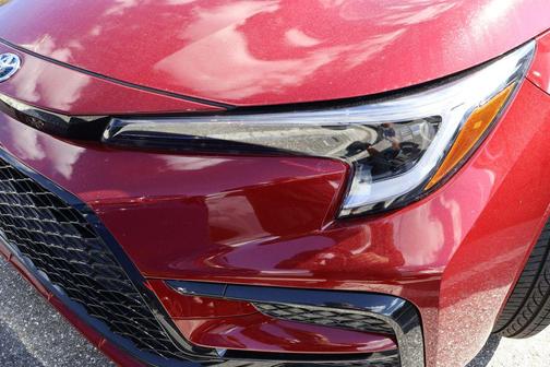 2025 Toyota Corolla Hybrid SE