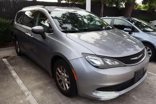 2021 Chrysler Voyager LXI