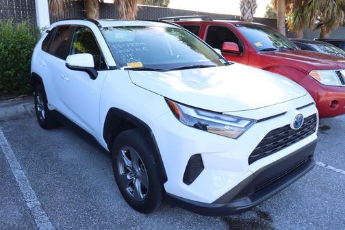2023 Toyota RAV4 Hybrid XLE